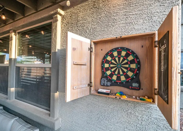Pool & Patio: Family-friendly Goodyear Home! *