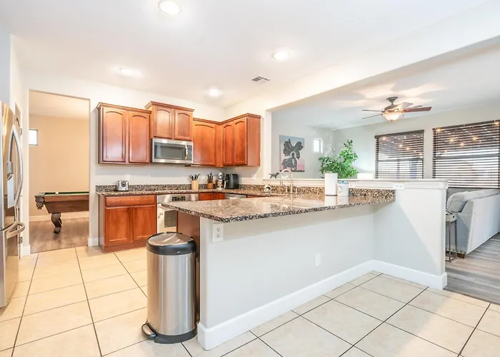 Pool & Patio: Family-friendly Goodyear Home! *