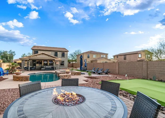 Pool & Patio: Family-friendly Goodyear Home! * Liberty